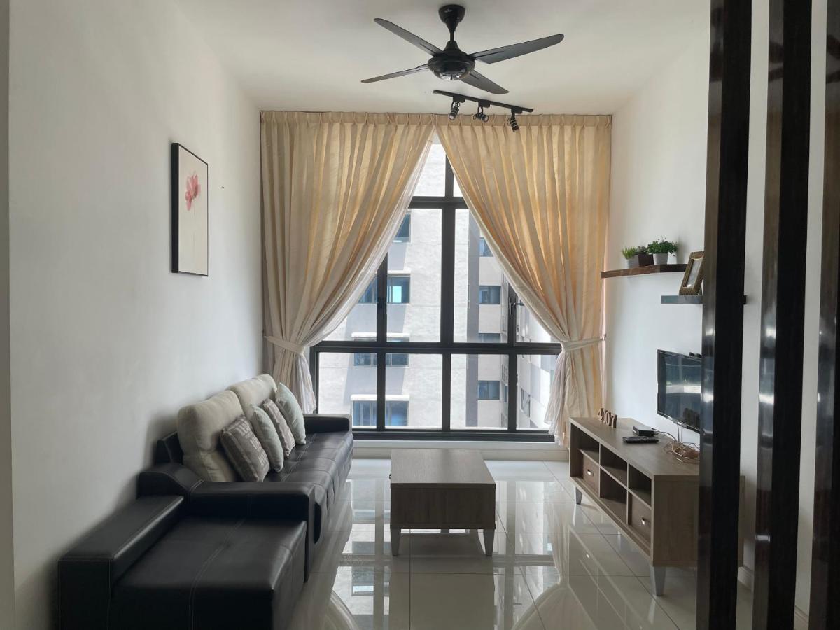 2 Bedroom Apartment @Setia Sky 88 Джохор-Бару Экстерьер фото