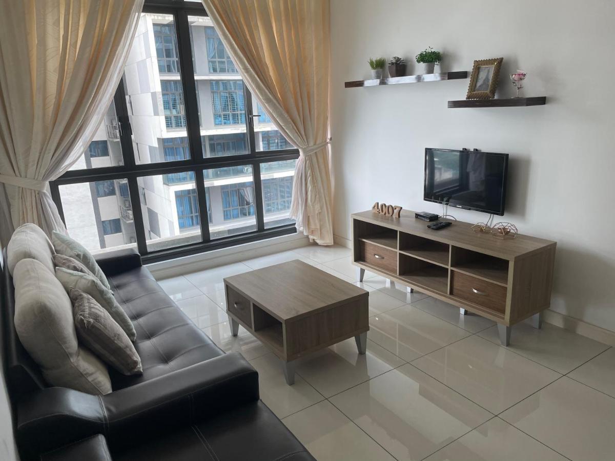 2 Bedroom Apartment @Setia Sky 88 Джохор-Бару Экстерьер фото